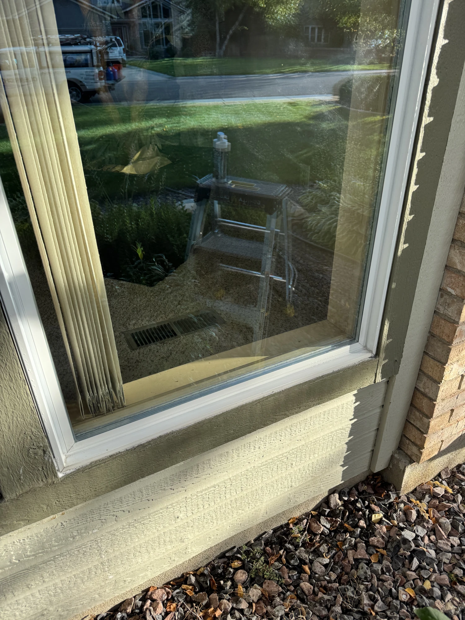 Clean glass after hard water removal